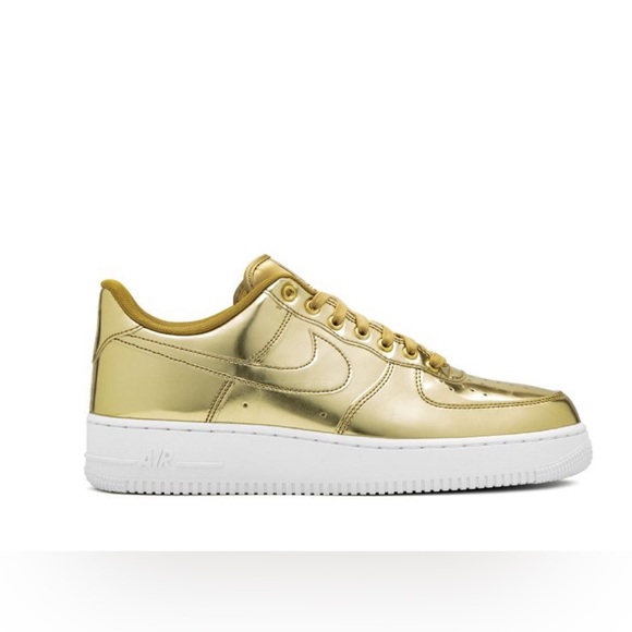 NWT - Women’s Nike Air Force 1’s Metallic Gold - Picture 1 of 11